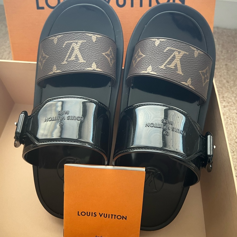 Authentic Sunbath Flat Mule